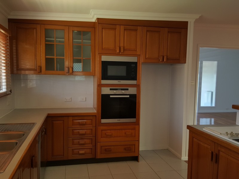 25 The Esplanade, Barney Point QLD 4680