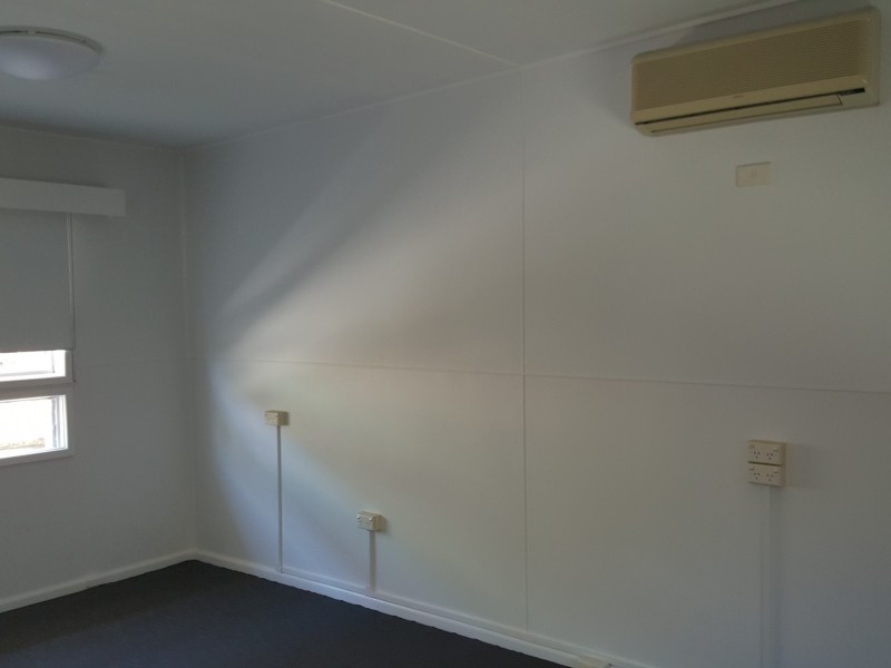 25 The Esplanade, Barney Point QLD 4680