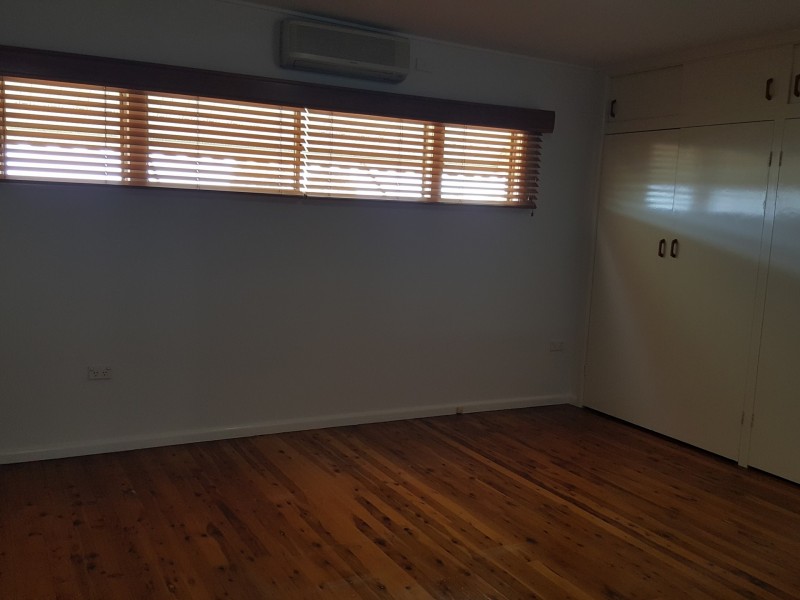 25 The Esplanade, Barney Point QLD 4680