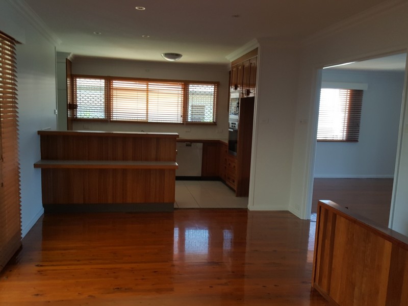 25 The Esplanade, Barney Point QLD 4680