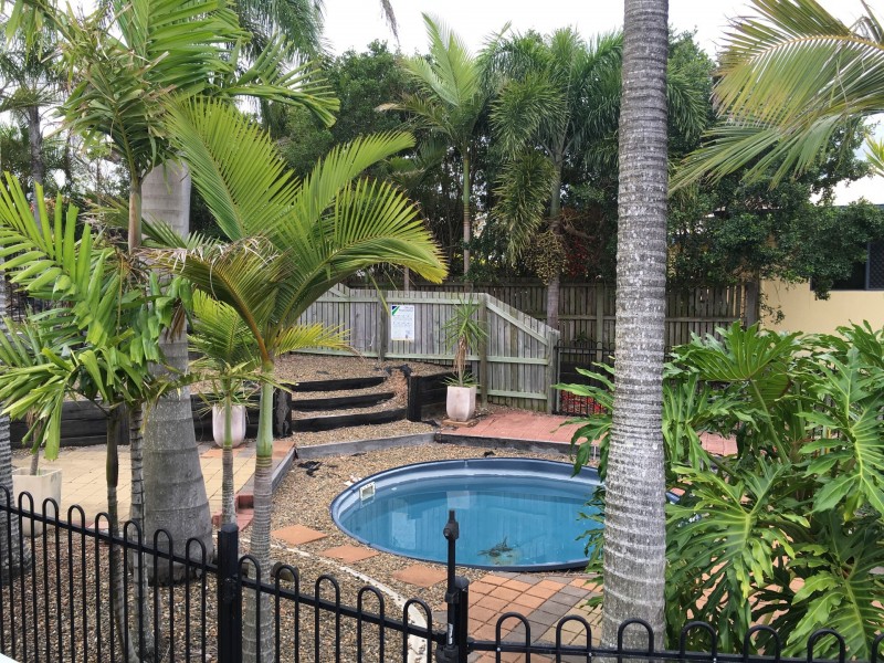 10 Fairbairn, Clinton QLD 4680