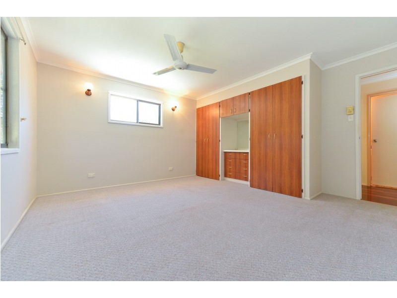 5 Finchley Street, Telina QLD 4680