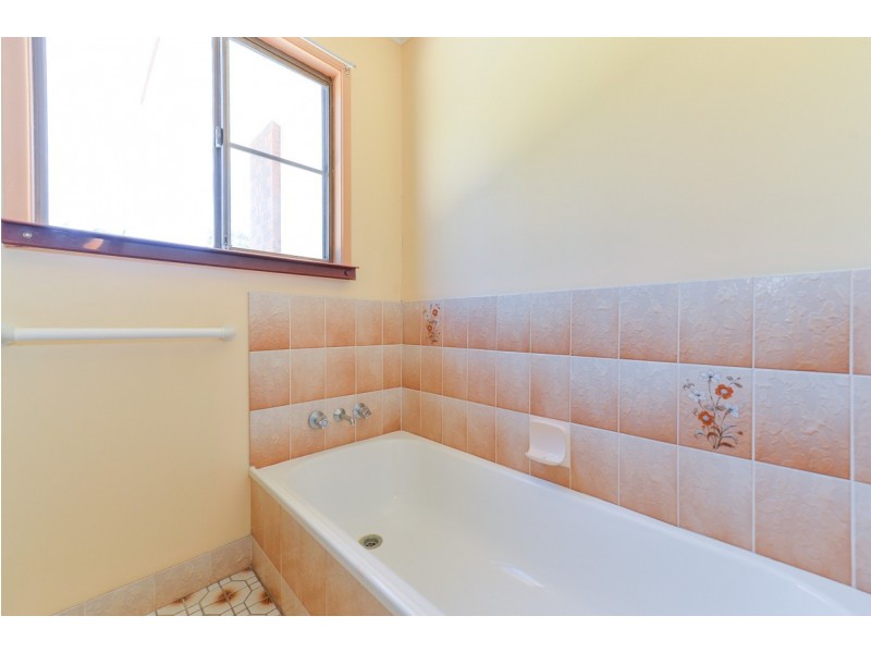 5 Finchley Street, Telina QLD 4680