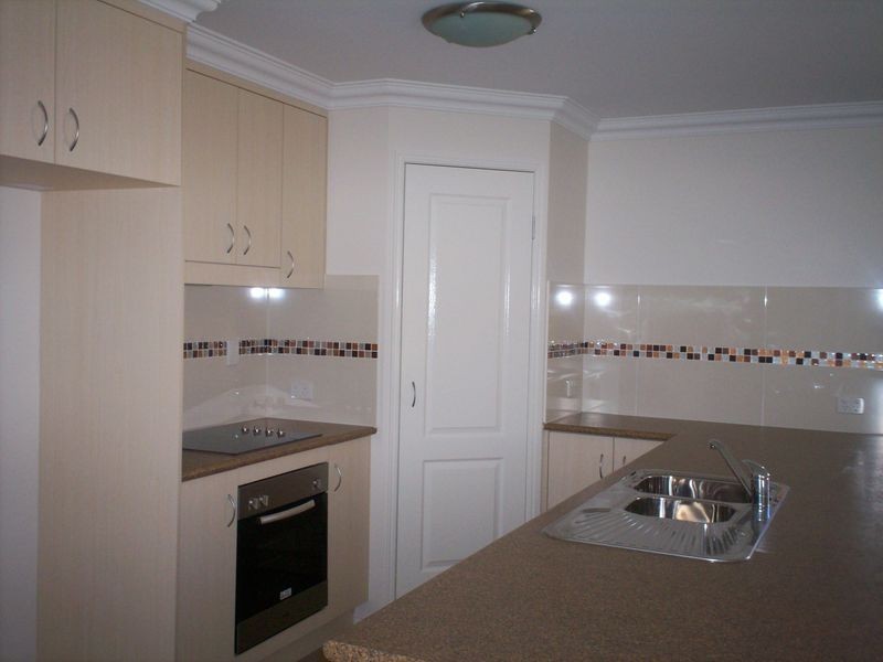 32 Liriope Drive, Kirkwood QLD 4680