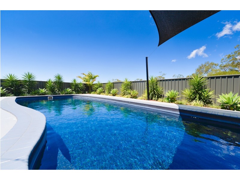 21 Dorinda Close, Clinton QLD 4680