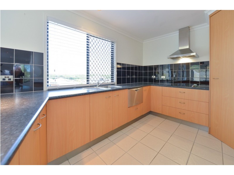 21 Dorinda Close, Clinton QLD 4680