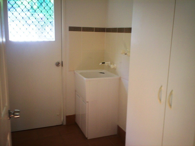 6 Jacaranda Court, New Auckland QLD 4680