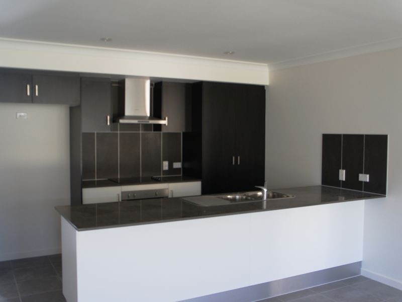 14 Jardine Crescent, Boyne Island QLD 4680