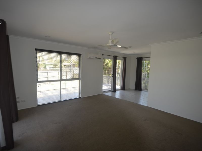 6 Erin Close, New Auckland QLD 4680