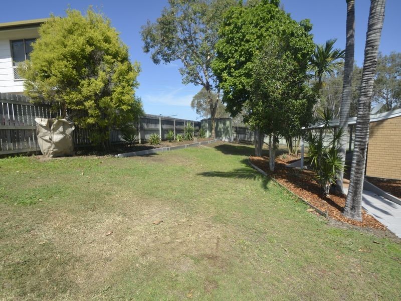 6 Erin Close, New Auckland QLD 4680