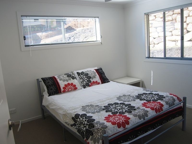 1/ 12 Lauren Court, South Gladstone QLD 4680