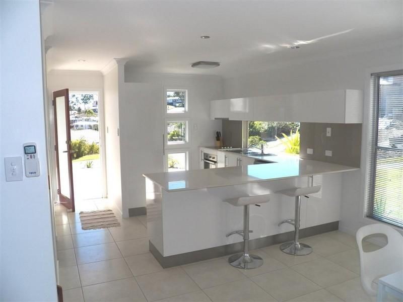 1/ 12 Lauren Court, South Gladstone QLD 4680