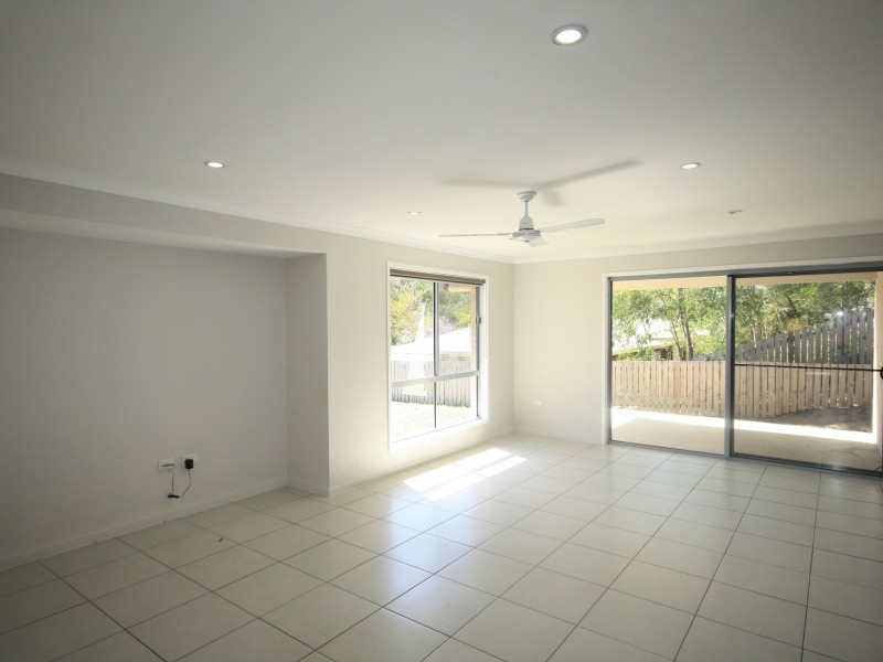 27 Allunga Drive, Glen Eden QLD 4680