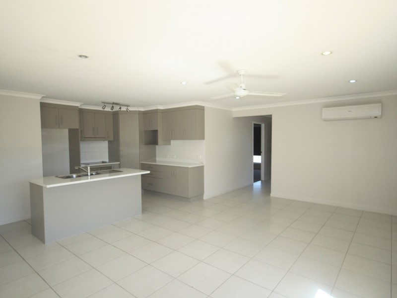 27 Allunga Drive, Glen Eden QLD 4680