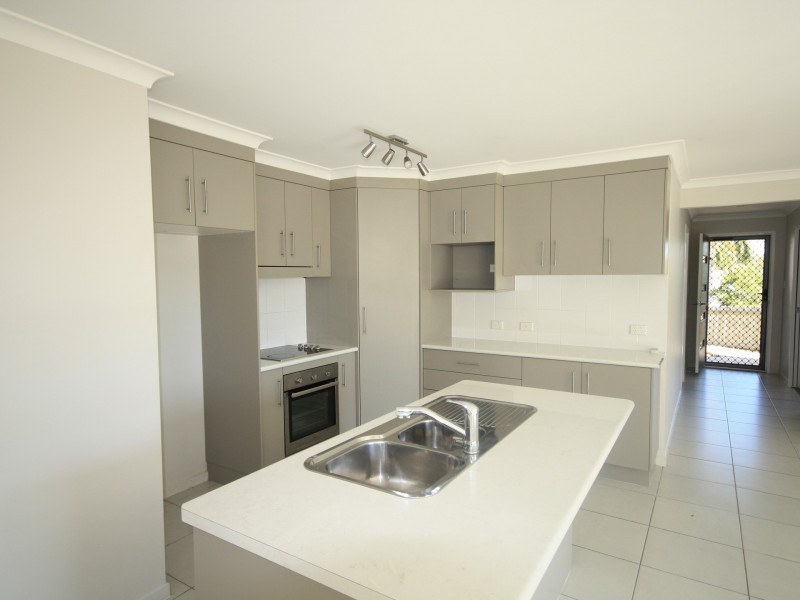 27 Allunga Drive, Glen Eden QLD 4680