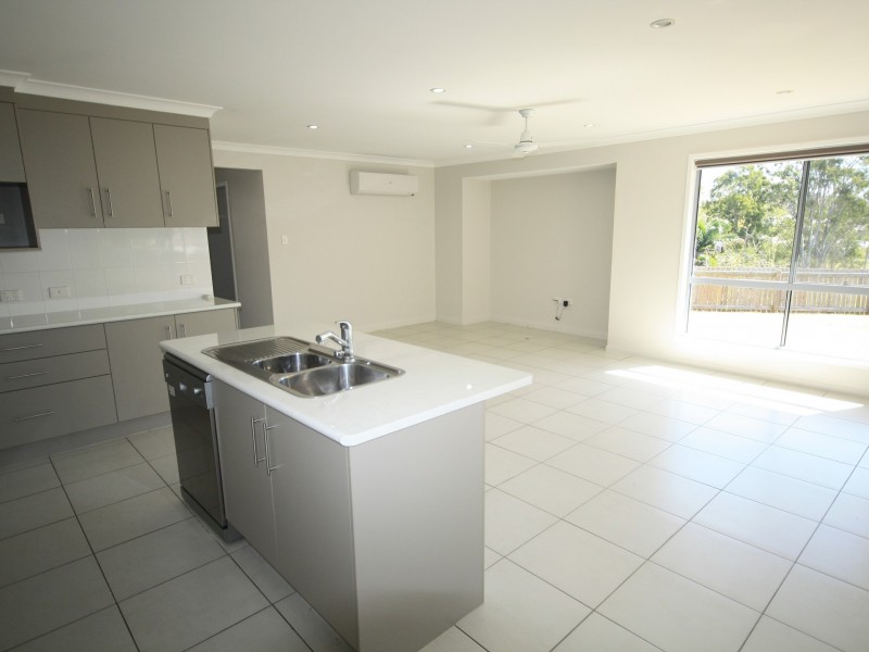 27 Allunga Drive, Glen Eden QLD 4680