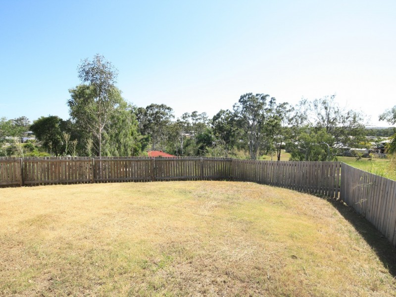 27 Allunga Drive, Glen Eden QLD 4680