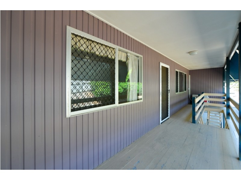 Unit 1-3/21 Walters Avenue, West Gladstone QLD 4680