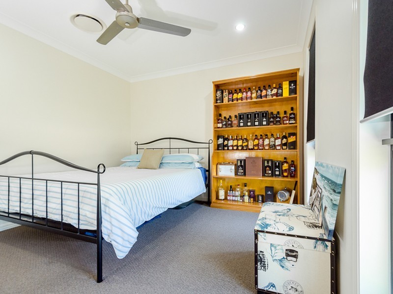 18 Liriope Drive, Kirkwood QLD 4680