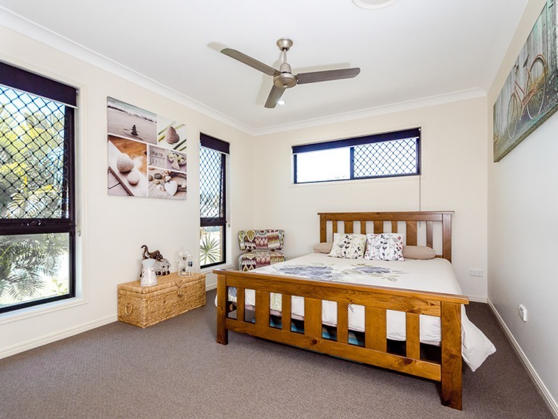 18 Liriope Drive, Kirkwood QLD 4680