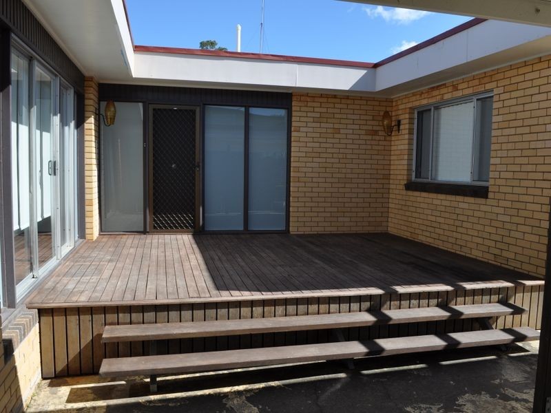 21 Cockatoo Drive, New Auckland QLD 4680
