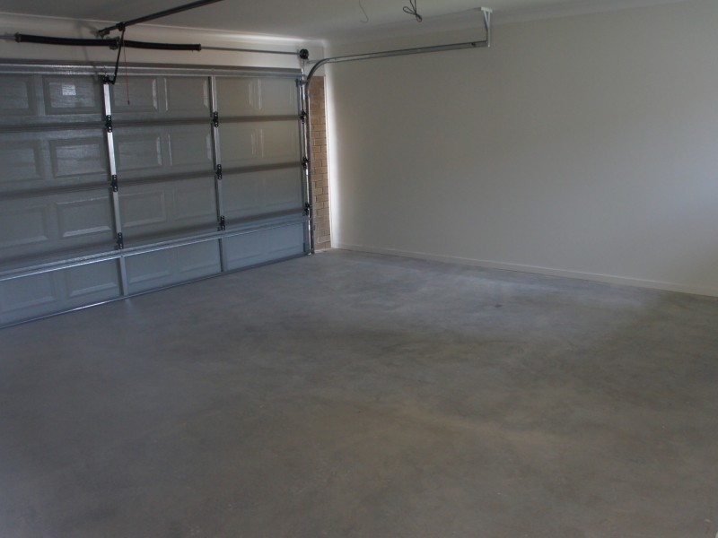 33 Wattle Street, New Auckland QLD 4680