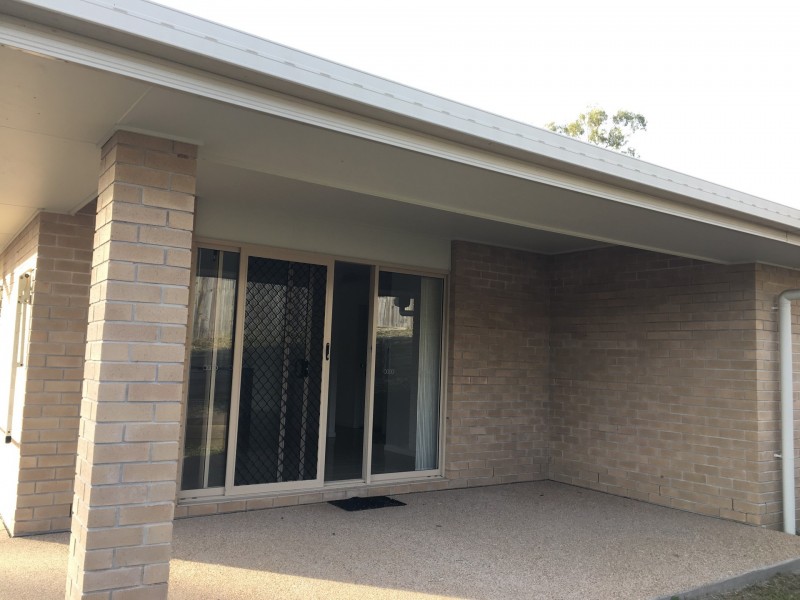 33 Wattle Street, New Auckland QLD 4680