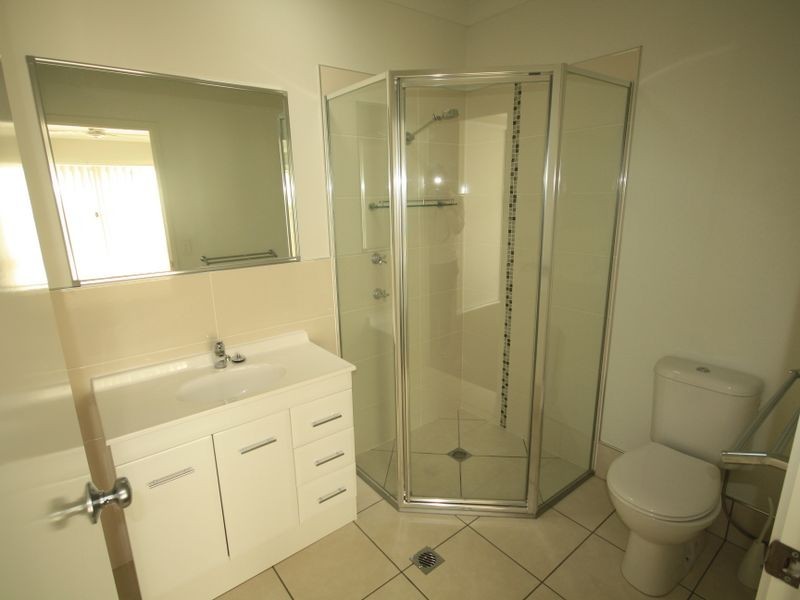 4/214-216 Oaka Street, South Gladstone QLD 4680