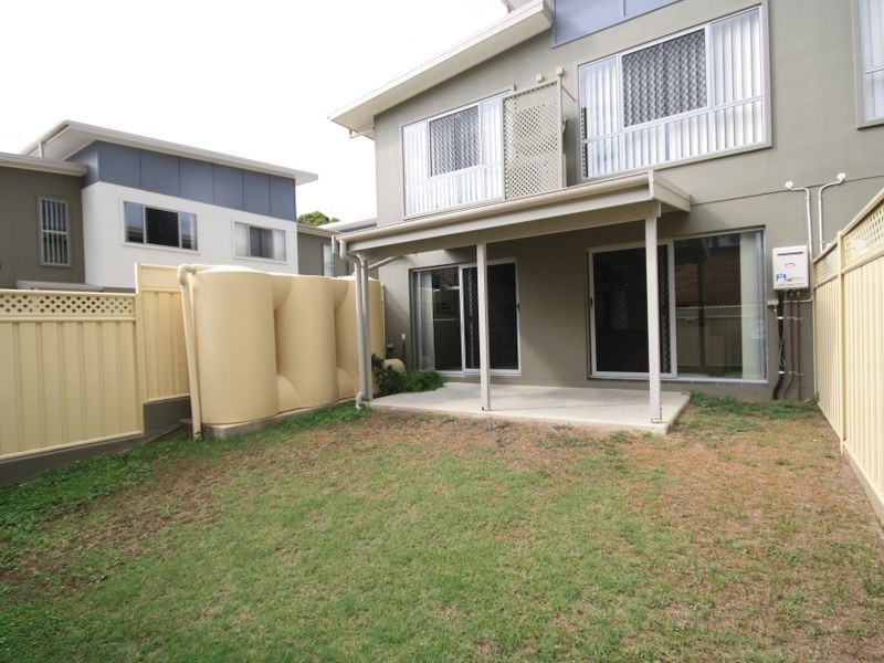 4/214-216 Oaka Street, South Gladstone QLD 4680