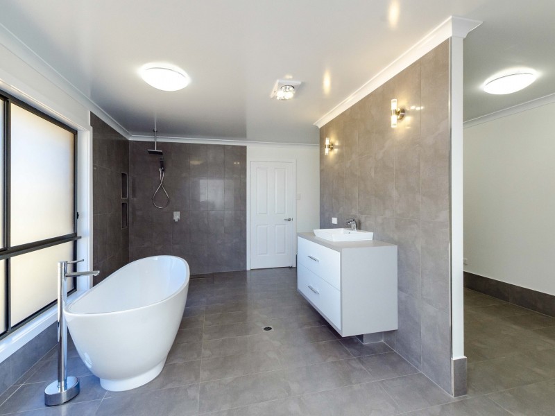 179 Chamberlain Road, Burua QLD 4680