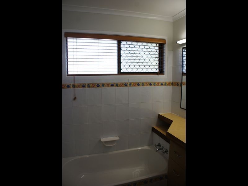 31 J Hickey Avenue, Clinton QLD 4680