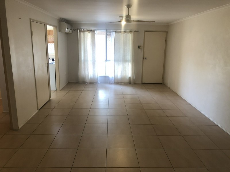 Unit 2/27 Intrepid Street, Clinton QLD 4680