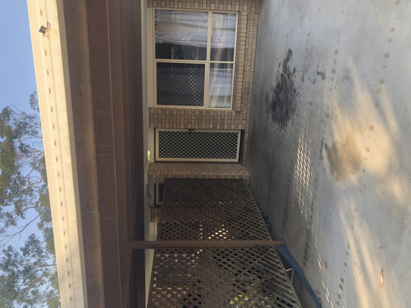 Unit 2/27 Intrepid Street, Clinton QLD 4680