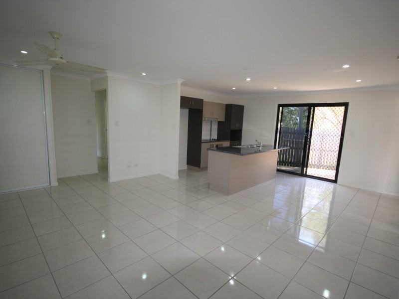 21 Skyline Drive, New Auckland QLD 4680