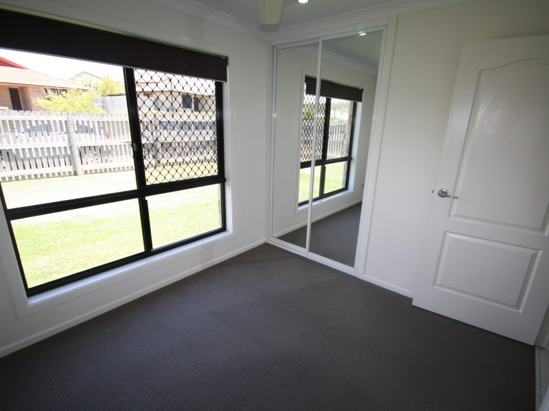 21 Skyline Drive, New Auckland QLD 4680
