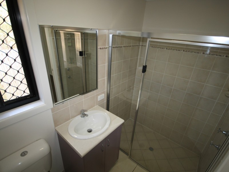 21 Skyline Drive, New Auckland QLD 4680