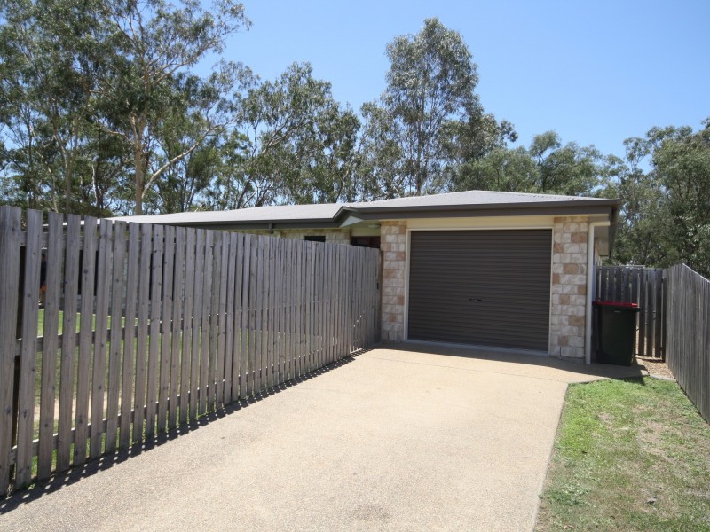 21 Skyline Drive, New Auckland QLD 4680