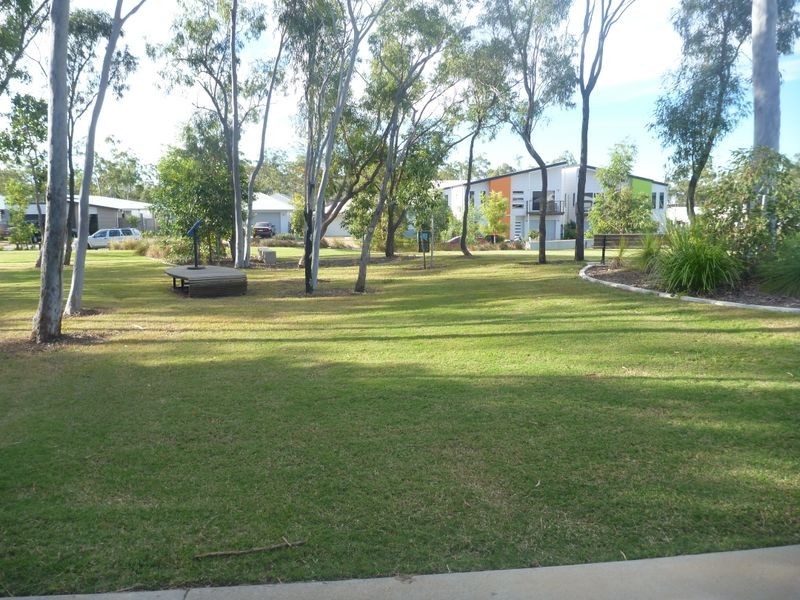 4 Wedgetail Road, Clinton QLD 4680