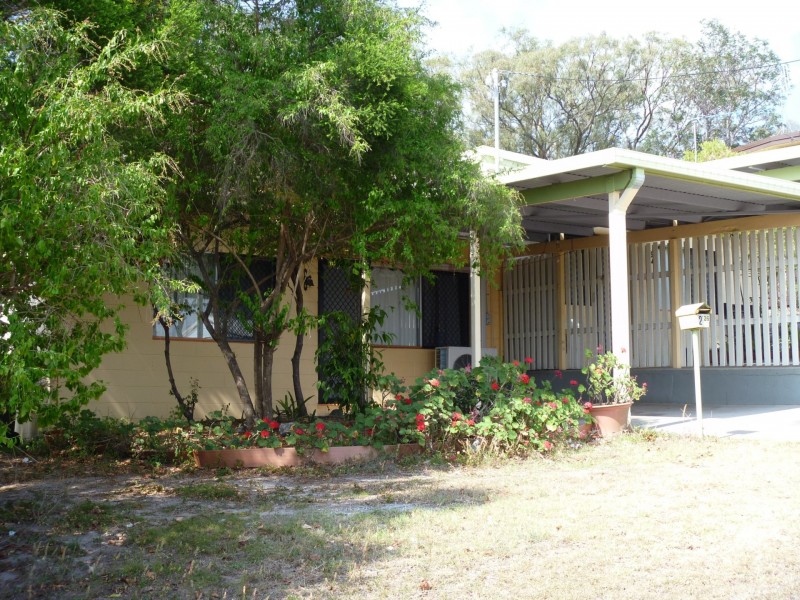 Unit 2/26 Hetherington Street, West Gladstone QLD 4680