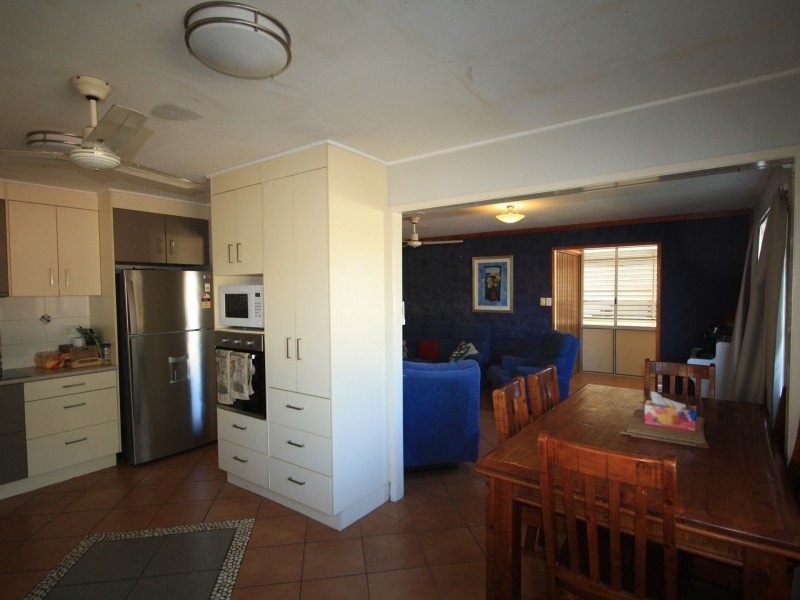 26 Dalton Street, Clinton QLD 4680