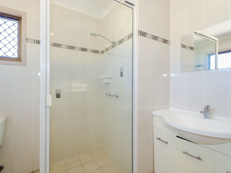26 Ferguson Crescent, West Gladstone QLD 4680