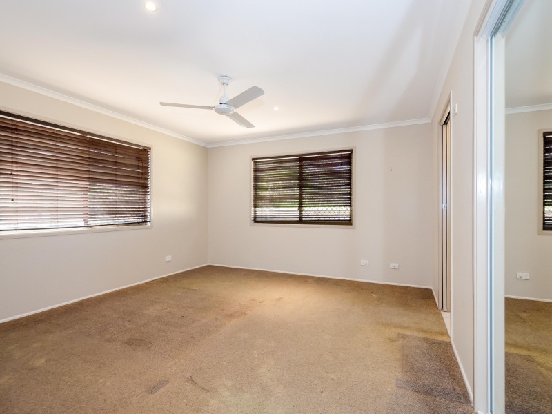 26 Ferguson Crescent, West Gladstone QLD 4680