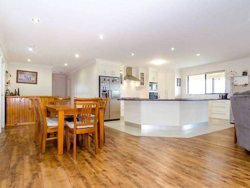 1 Monaros Court, Beecher QLD 4680