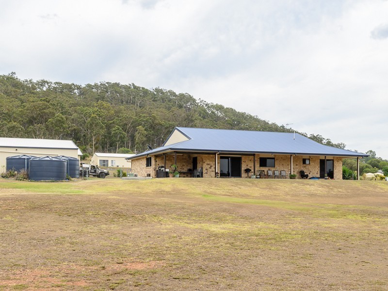 1 Monaros Court, Beecher QLD 4680