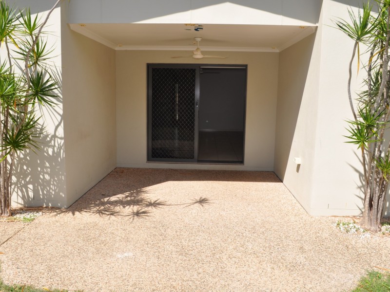 3 Dartmouth Close, Clinton QLD 4680