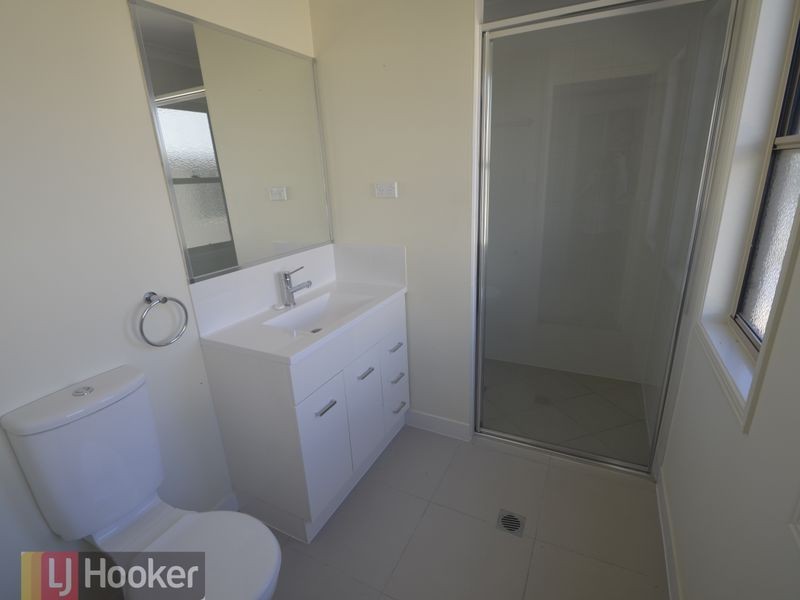 1/127 TOOLOOA STREET, South Gladstone QLD 4680