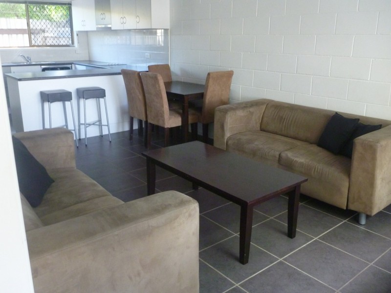 Unit 4/68 Ann Street, South Gladstone QLD 4680