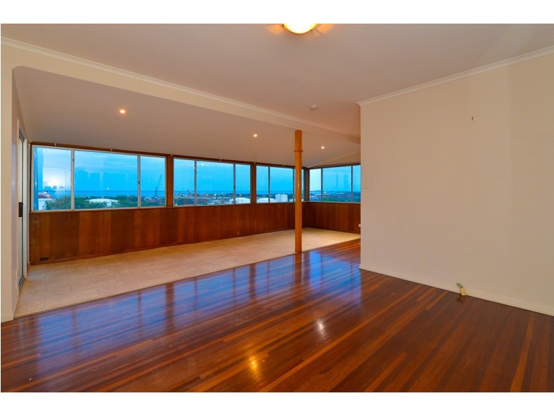 32-34 Auckland Street, Gladstone QLD 4680