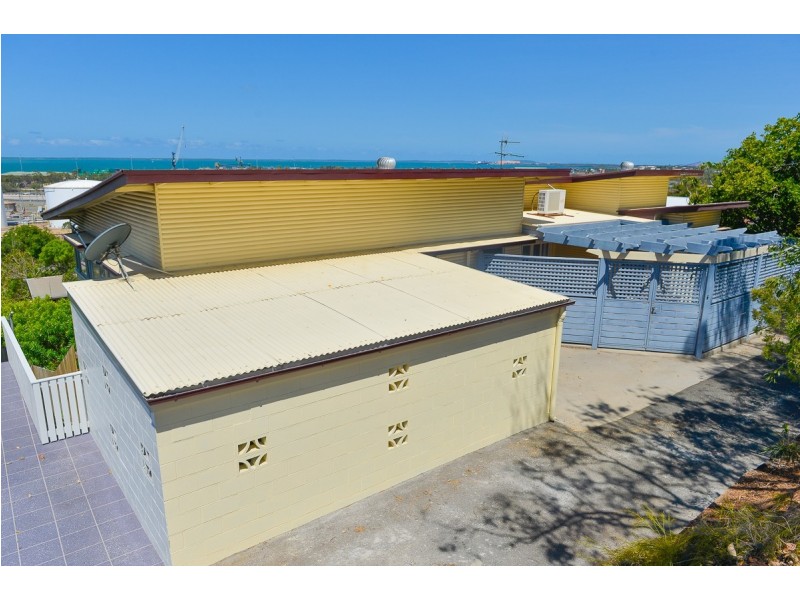 32-34 Auckland Street, Gladstone QLD 4680