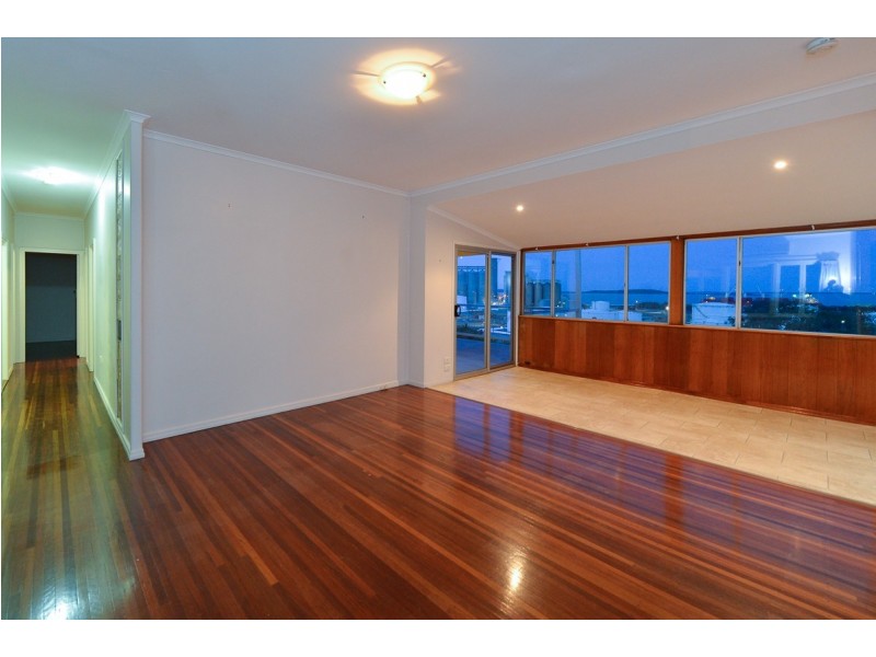 32-34 Auckland Street, Gladstone QLD 4680